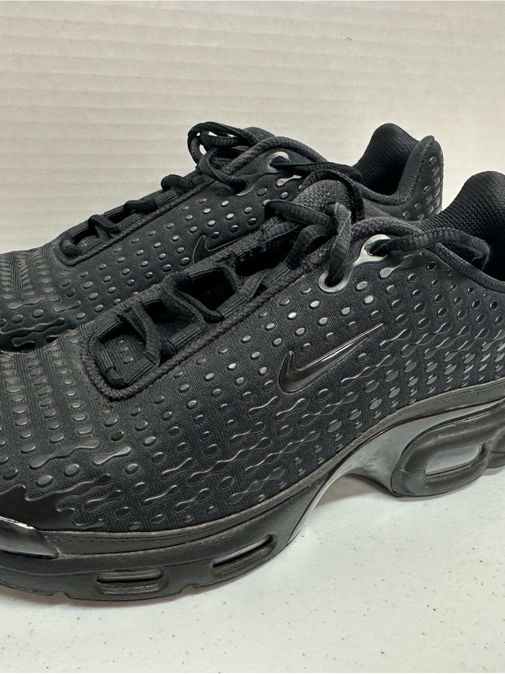 Nike Air Max Plus VII TN Triple Black Men’s Size 9 Sneakers HQ2197-001
